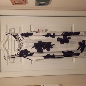 NWT - Hawaiian dress Purple & white